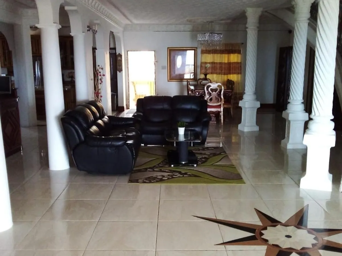Homestay Mason Vista Apartment St Mary
